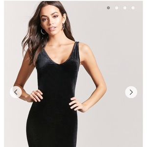 NWT. Forever 21 Black velvet tube dress. Medium.